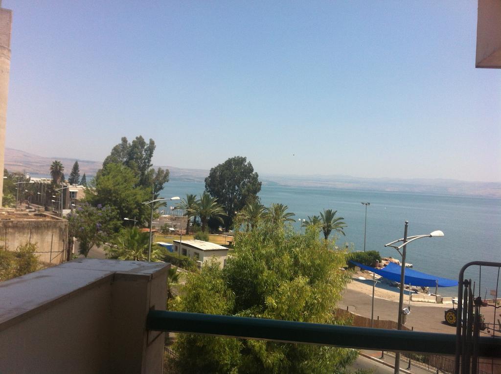 Apartment By The Lake Tiberias Room photo